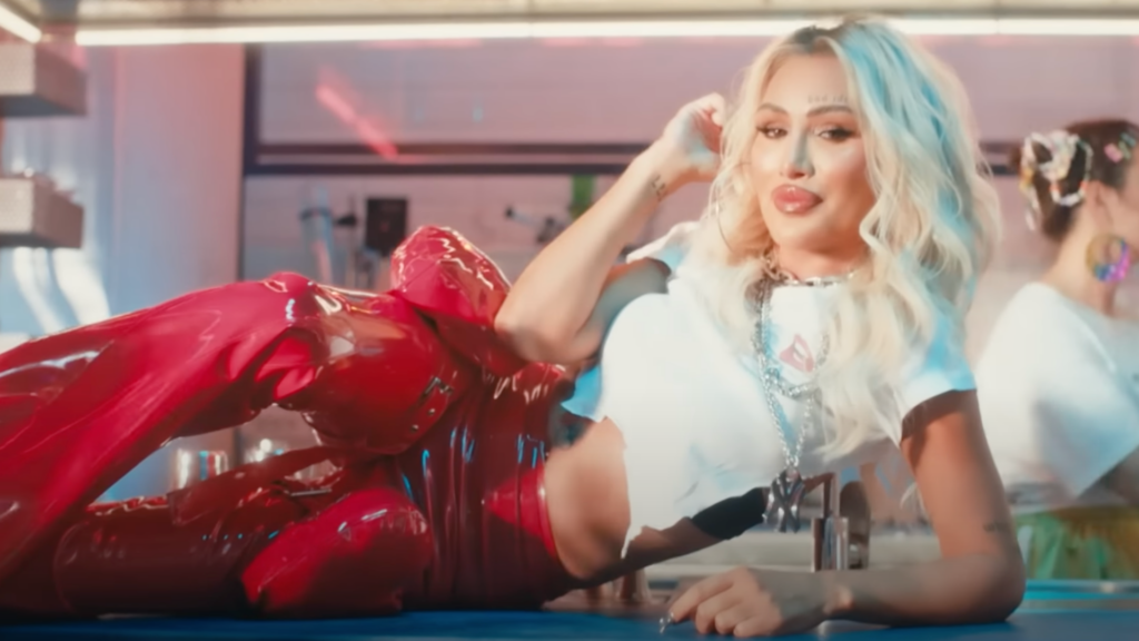 Maya Diab “Taqa Egabiya”