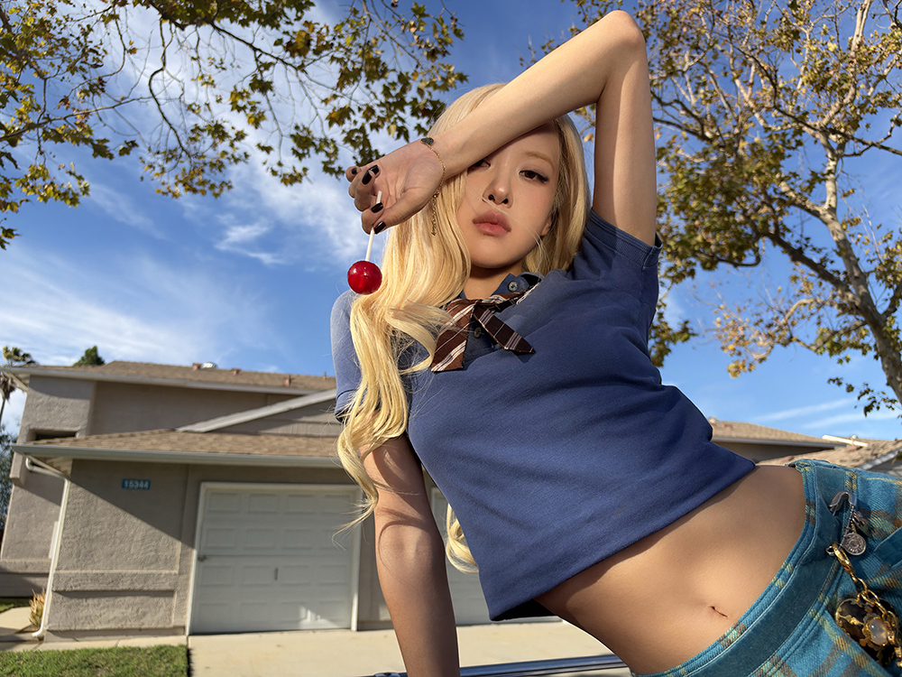 Image of ROSÉ